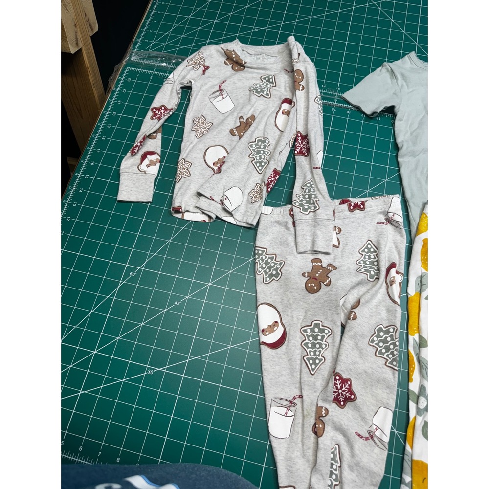 Carter's Kids Pajama Bundle Christmas Gingerbread & Lemon Sets 3T 4T